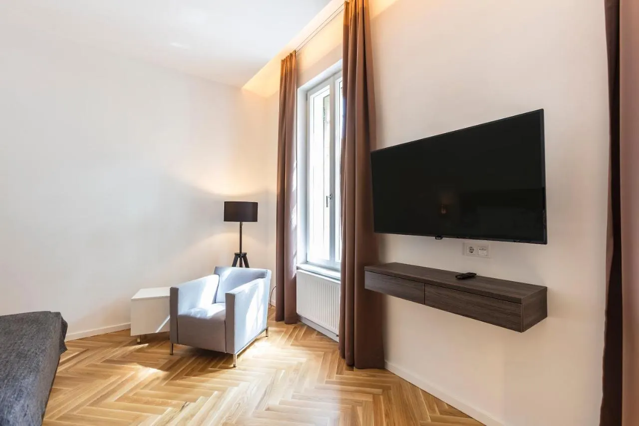 Srs Apartments Munchen 0*, Munich